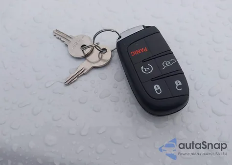 2016 Jeep Grand Cherokee Limited z USA, uszkodzony, nr VIN 1C4RJFBG4GC318066